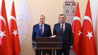 Moskova Hükümet Bakanı Çeremin: "Moskova ile Antalya arasındaki işbirliğinin artarak devam etmesini arzuluyoruz"