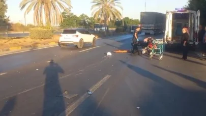 Otomobille çarpışan motosikletin sürücüsü yaralandı