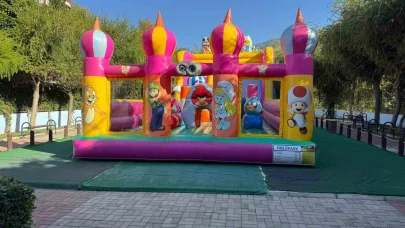 Alanya’da balon park yenilenerek hizmete sunuldu