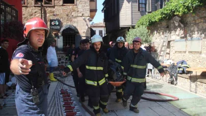 Kaleiçi’nde 2 kişinin öldüğü otel yangını davasında bilirkişi raporu beklenecek