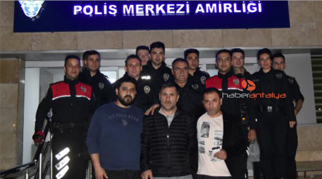23 yıllık özlem kimlik kontrolünde son buldu
