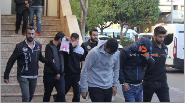 3 ilde uyuşturucu satıcılarına operasyon: 11 gözaltı