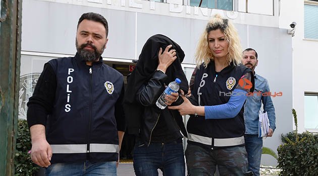 30 bin liralık altın çaldı düşünce yakalandı