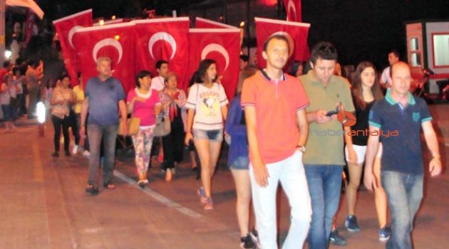 5 BİN KİŞİ YÜRÜDÜ