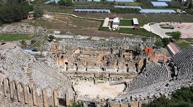 5 bin yıllık tarihi kent yeşil çevresiyle ziyaretçileri büyülüyor