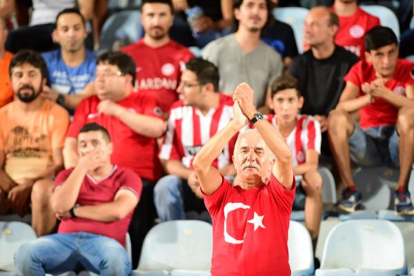 5 LİRAYA 'SÜPER' MAÇ
