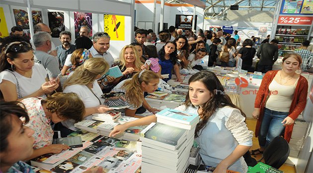 6.KONYAALTI KİTAP FUARI AÇILDI
