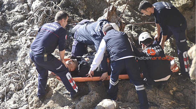 6 metre yükseklikten kayalıklara düştü