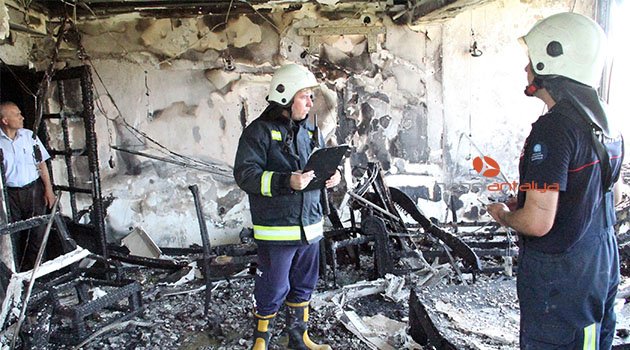 9 yaşındaki çocuğu itfaiye kurtardı
