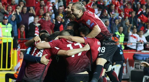 A Milli Futbol Takımı Antalya'dan ayrıldı