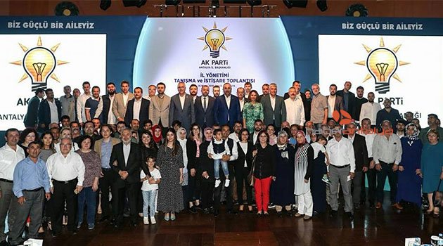 AK Parti Antalya İl Yönetimi 2019 yolunda eğitim kampına girdi