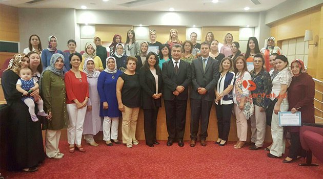 AK PARTİ’DE KADIN GİRİŞİMCİLERE EĞİTİM