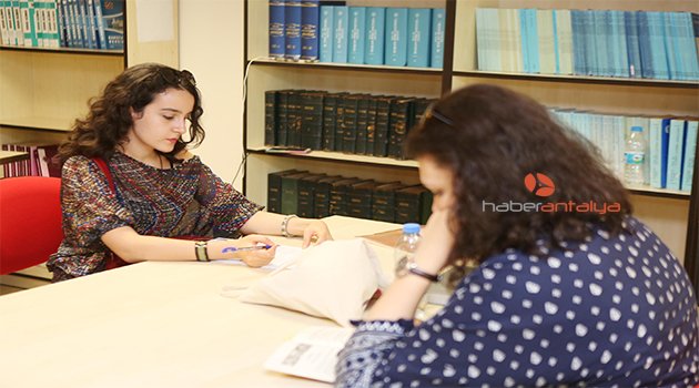 AKDENİZ ÜNİVERSİTESİ'NDE KAYITLAR BAŞLADI