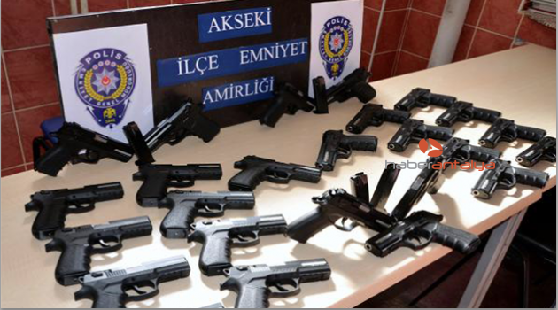 Akseki'de kaçak silah operasyonu