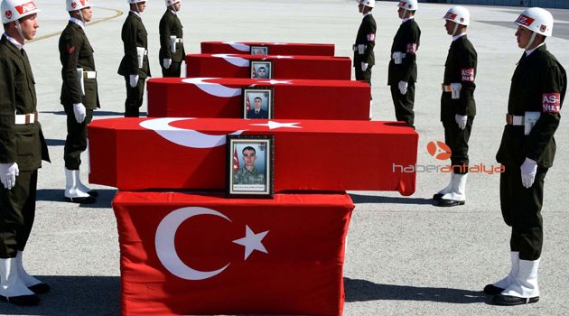 AKTÜTÜN ŞEHİTLERİ SESSİZCE UĞURLANDI