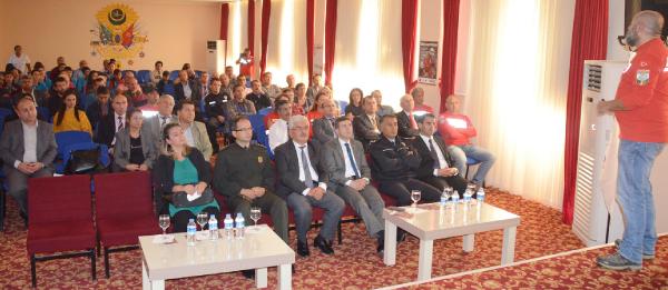 AkUT'TAN BİLİNÇLENDİRME EĞİTİMİ