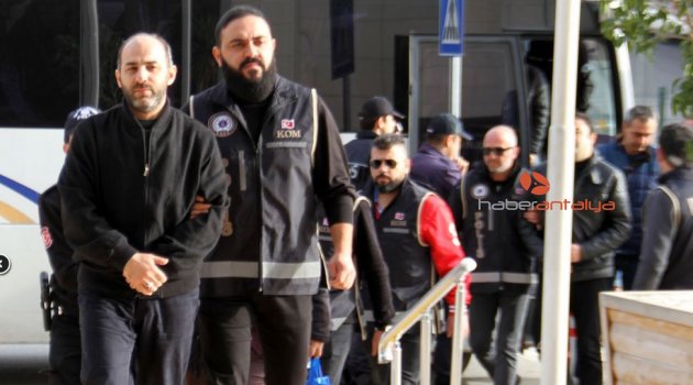 Alanya’da 25 FETÖ şüphelisi adliyede