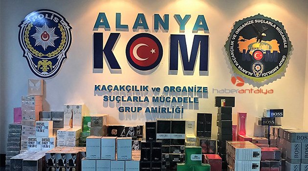 Alanya’da 294 adet kaçak parfüm ele geçirildi