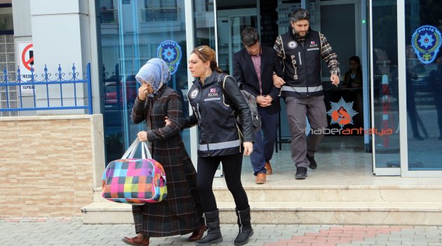 Alanya’da FETÖ operasyonu: 1’i kadın 2 gözaltı