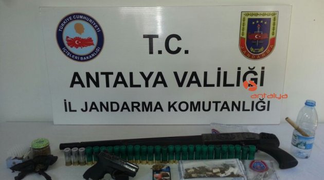 Alanya’da uyuşturucu operasyonu: 4 gözaltı