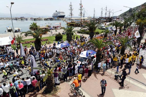 Alanya Dünya İle Koşacak