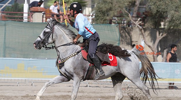 Alanya'da cirit müsabakaları