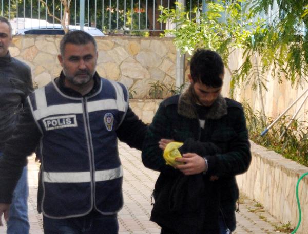 Alanya'da Motosiklet Hırsızları Tutuklandı