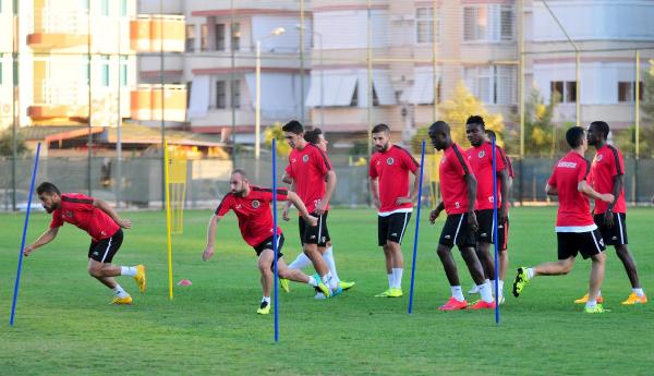 ALANYASPOR KAYIPSIZ GEÇMEK İSTİYOR