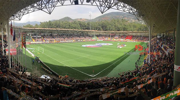 Alanyaspor seyirci rekorunu kırdı