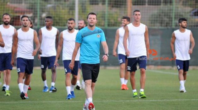 Alanyaspor sezon hazırlıklarına başladı