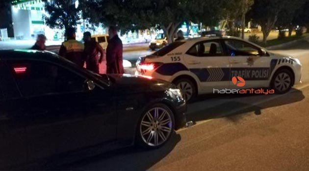 Alkollü sürücü kaçarken polise çarptı