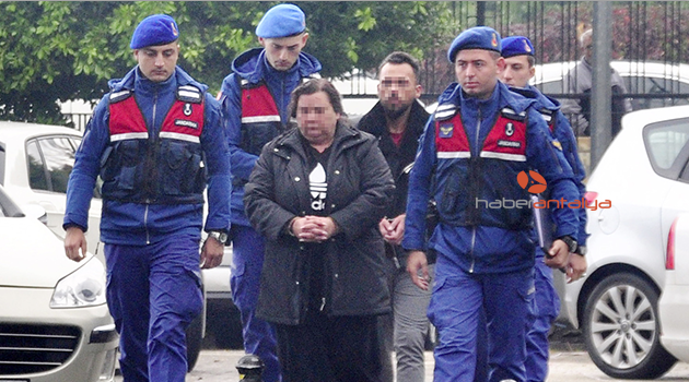 Alman anne ve oğlunun hırsızlığı güvenlik kamerasında