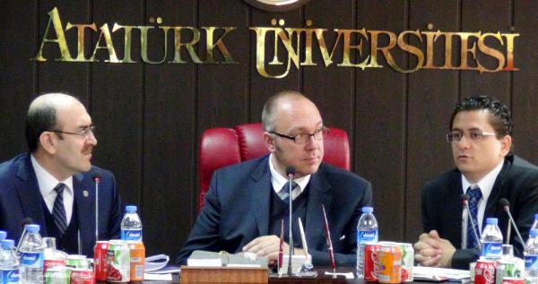 Almanya Üniversite Heyetine 'ermeni Soykırımı' Sorusu
