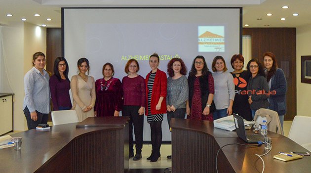 Alzheimer Danışma Hattı kuruluyor
