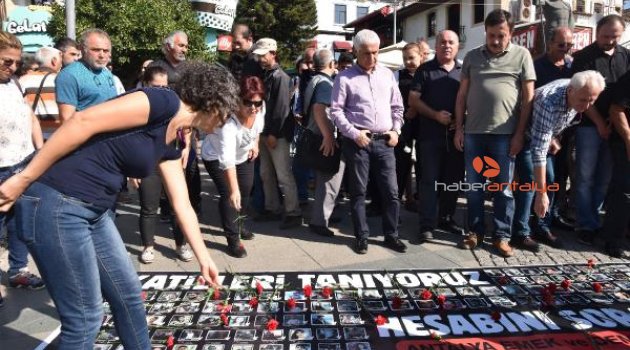 Ankara'daki patlamada ölenler Antalya'da anıldı