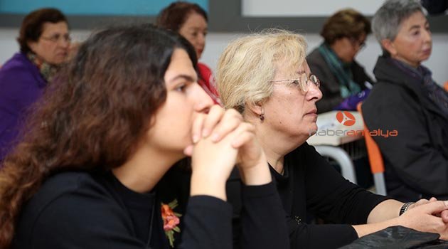 Anne- kız, dede- torun aynı üniversitede