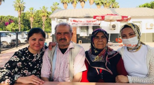Anne ve baba, 2 kızını böbrekleriyle hayata bağladı
