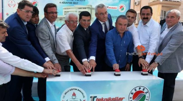 Anne ve babasının adını okulda yaşatacak