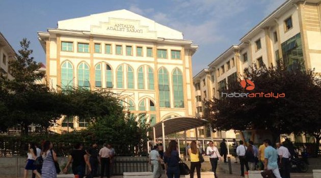 ANTALYA ADLİYESİ'NDE CANLI BOMBA İHBARI
