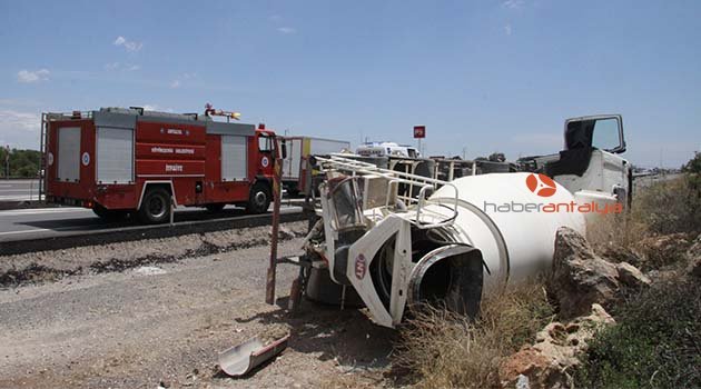 Antalya’da beton mikseri kazası: 1 yaralı