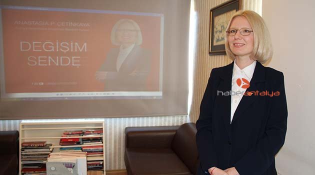 Antalya’da bir ilk: Bir Rus, belediye başkan adayı oldu
