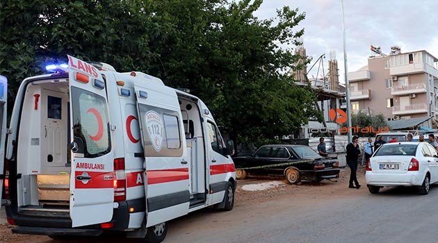 Antalya’da bozuk otomobil cinayeti