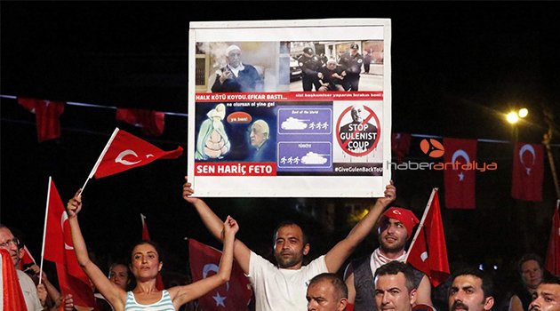 ANTALYA’DA DEMOKRASİ NÖBETİ 10. GÜNÜNDE