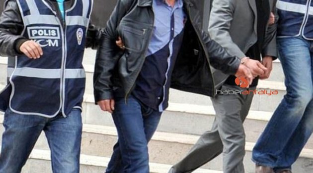 Antalya’da FETÖ operasyonları: 9 tutuklama