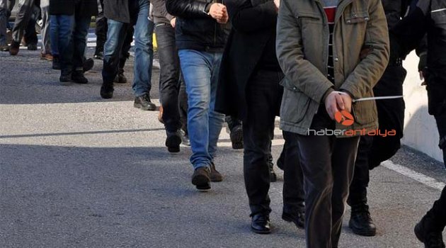 Antalya’da FETÖ operasyonu: 9 tutuklama