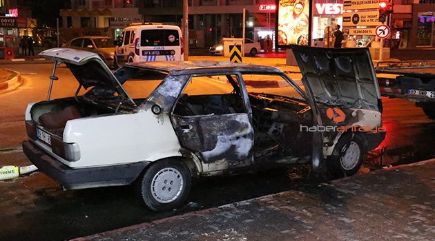 Antalya’da otomobil yandı, 4 kişi son anda kurtuldu!