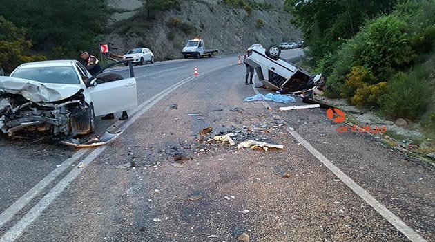 Antalya’da trafik kazası: 2 ölü, 1 yaralı