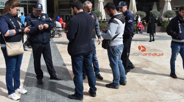 Antalya' da 'Türkiye Güven Huzur Uygulaması -10'
