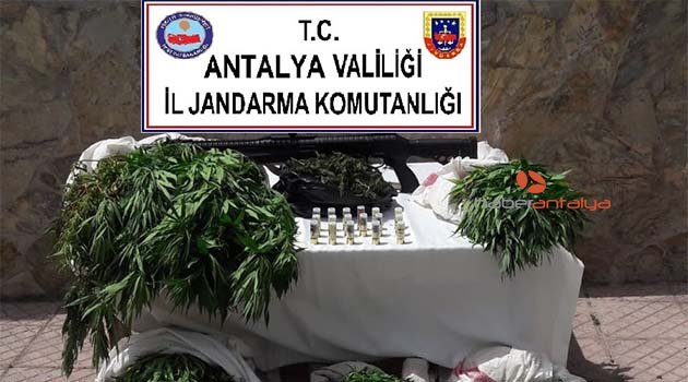 Antalya’da uyuşturucu operasyonları