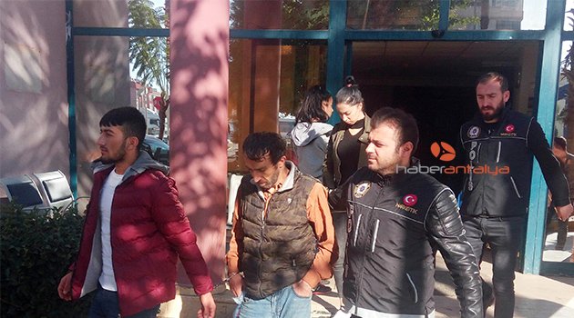 Antalya’da uyuşturucu operasyonu: 3 gözaltı